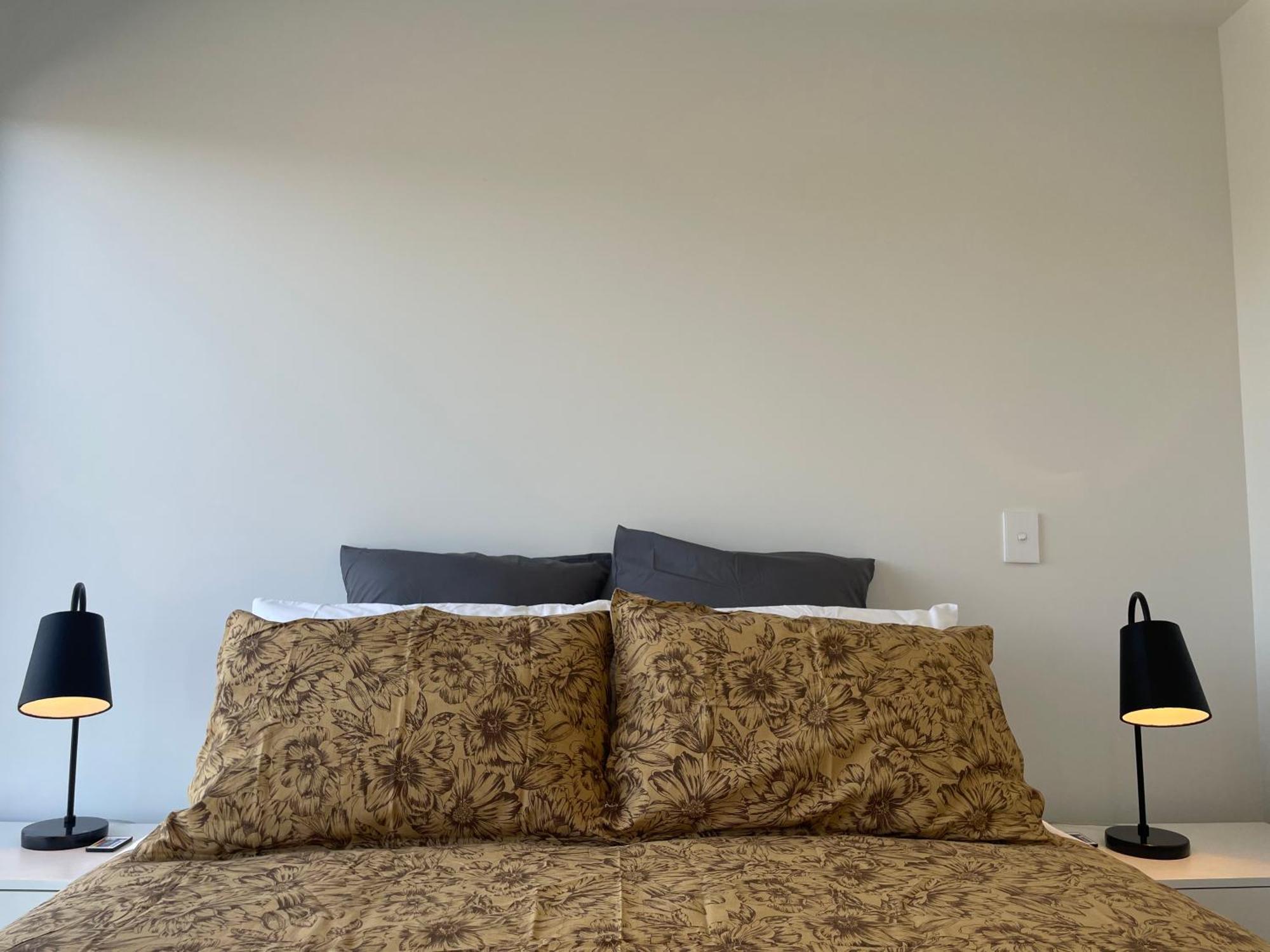 Luxury 2 Bedroom Townhouse Opposite Merivale Mall Christchurch Exterior foto